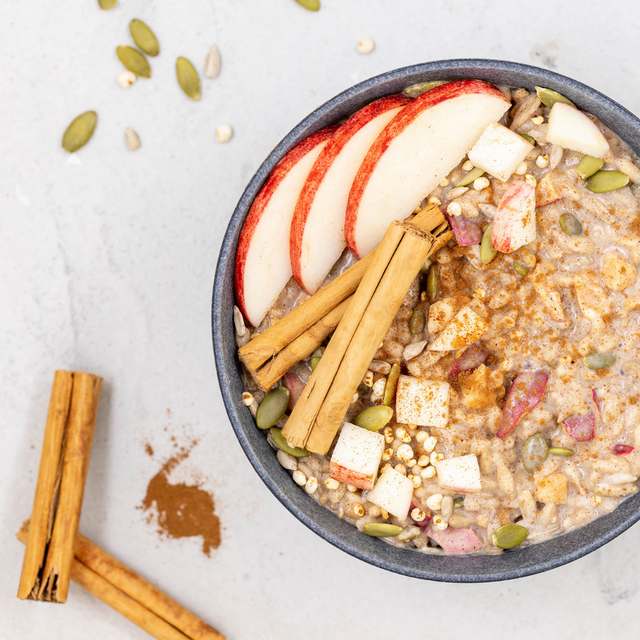 Radix Nutrition - Ultra Breakfast v9.0 - Apple Cinnamon - Lifestyle 1