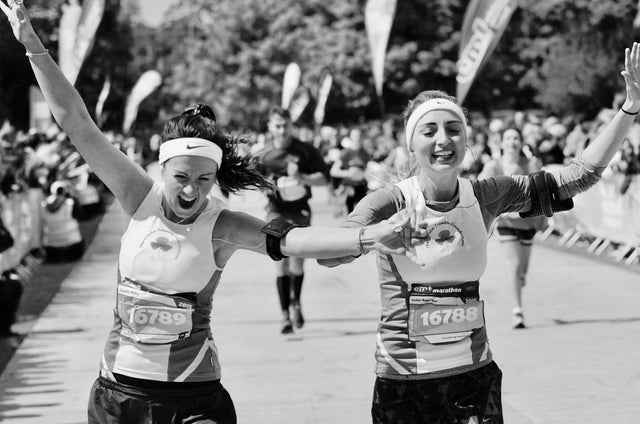 How To Use Energy Gels For Running: A Dietitian’s Evidence-Based Guide