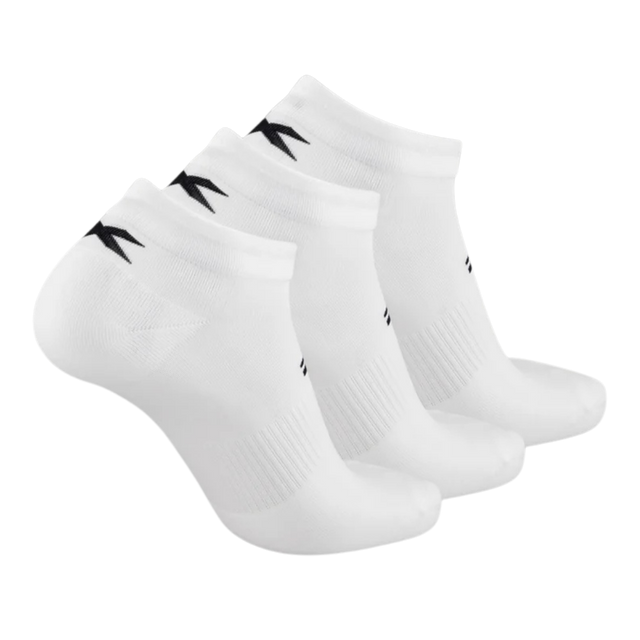 2XU-Ankle-Sock-3-Pack-white-black-close_2
