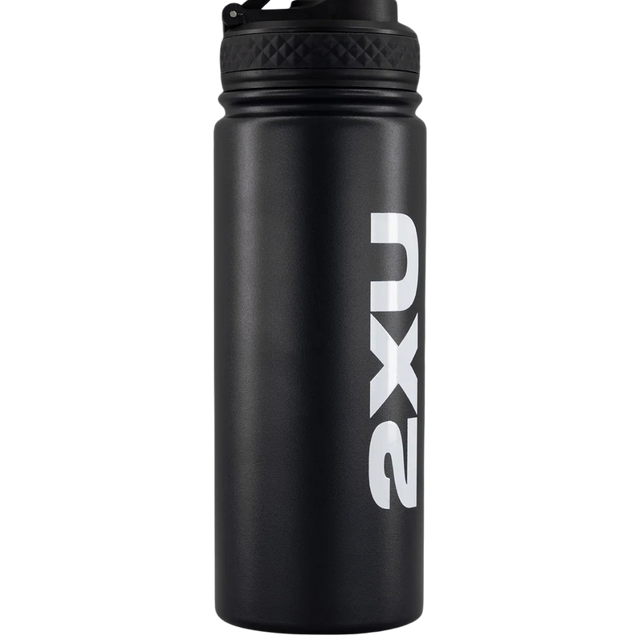 2XU-Metal-Water-Bottle-Black-White-close