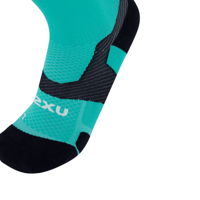 2XU-Vectr-Light-Cushion-Crew-Socks-aruoa-black-close