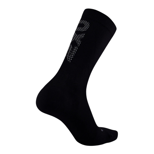 2XU-Vectr-Reflective-Crew-Socks-black-Silver-Reflective-back