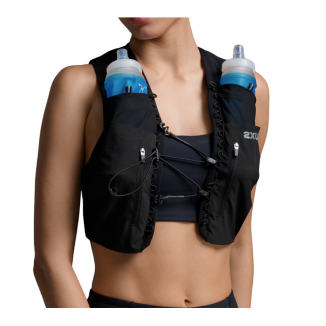 2xu-run-hydratino-vest-black-silver-reflective-lifestyle