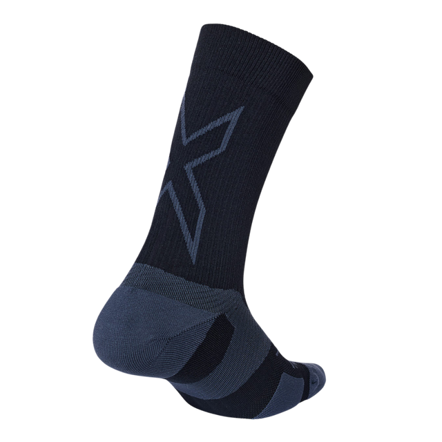 2xu-vectr-light-cushion-crew-black-titanium_2