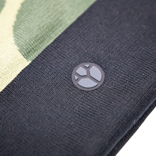 Fractel-Running-beanie-jettica-close
