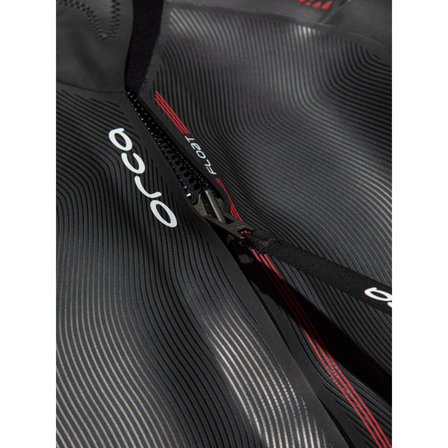 Orca-Athlex-float-V2-Wetsuit-zip-close