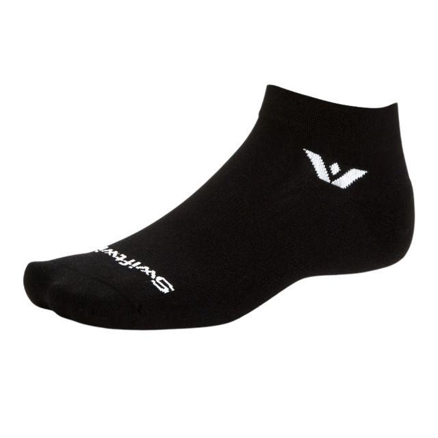 Swiftwick-Aspire-One-Ankle-Sock-Black