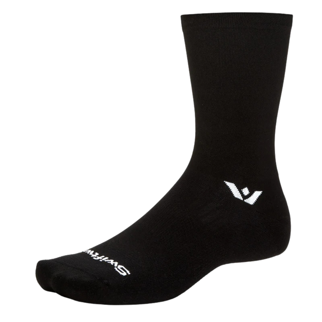 Swiftwick-Aspire-secen-crew-Sock-black