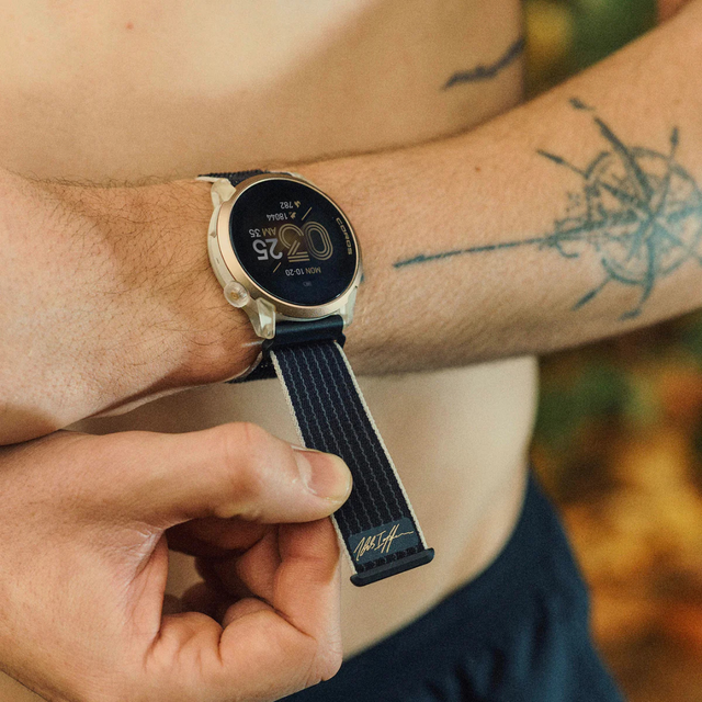 COROS - Pace 4 GPS Sport Watch - Ingebrigsten Gold (Lifestyle)