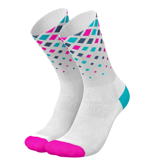 Crystals White Pink Cyan