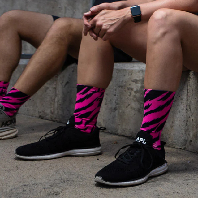 RNNR - Marathon Crew Sock - Pink Tiger - Lifestyle